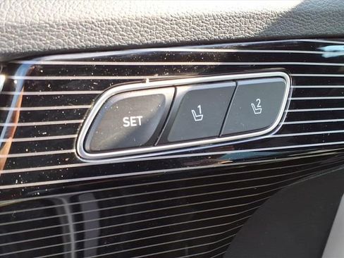 Used 2024 Hyundai Palisade Calligraphy image 18