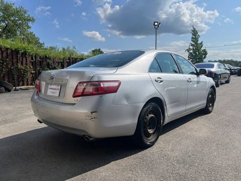 Used 2007 Toyota Camry LE FWD image 7