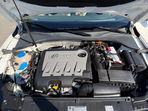 Used 2014 Volkswagen Passat TDI SEL Premium FWD image 25