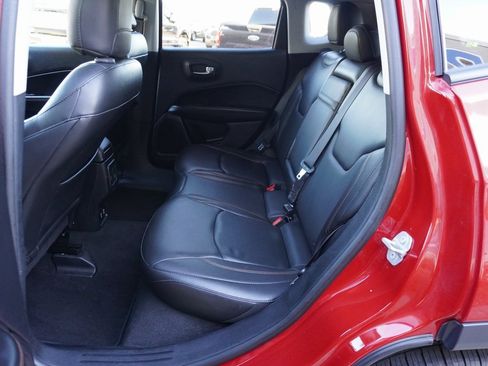 Used 2018 Jeep Compass Limited w/ Navigation Group image 19