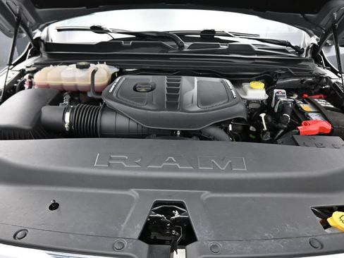 Used 2025 RAM 1500 Limited w/ Trailer Tow Group AWD/4WD image 36