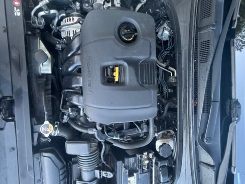 Used 2019 Kia Forte LXS FWD image 10