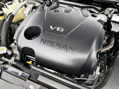 Used 2018 Nissan Maxima SR FWD image 34