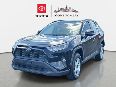Used 2019 Toyota RAV4 XLE AWD/4WD image 7