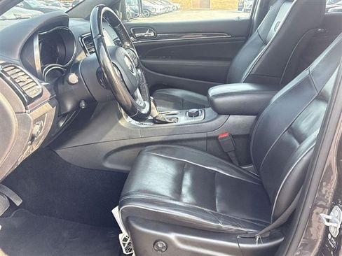Used 2021 Jeep Grand Cherokee Overland AWD/4WD image 20