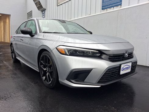 Used 2023 Honda Civic Sport image 7