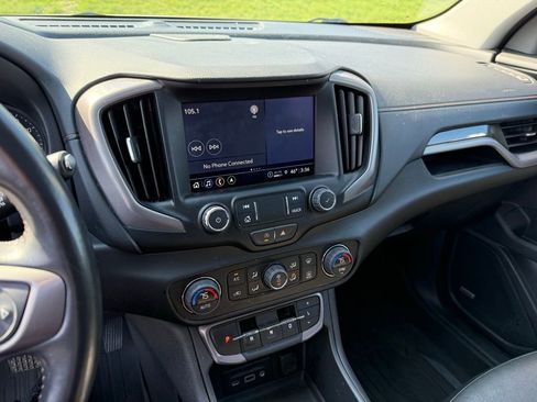Used 2022 GMC Terrain AT4 w/ Infotainment Package II image 10