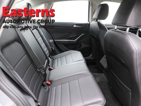 Used 2024 Volkswagen Jetta SE image 22