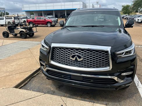 Used 2018 INFINITI QX80 2WD w/ Driver Assistance Package image 29