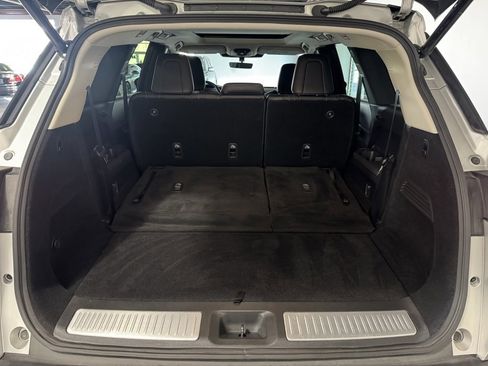 Used 2023 INFINITI QX60 Pure image 26