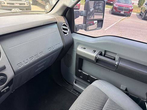 Used 2016 Ford F250 XLT AWD/4WD image 22