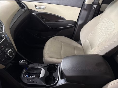 Used 2018 Hyundai Santa Fe Sport w/ 2.4L Value Package 02 FWD image 19
