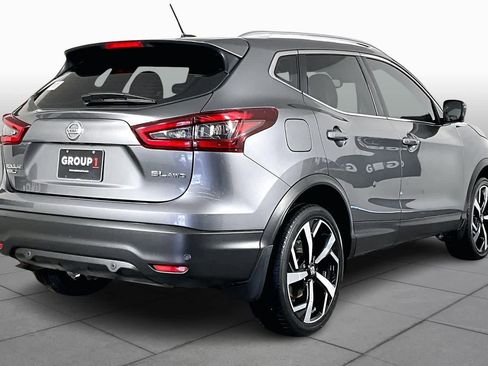 Used 2021 Nissan Rogue Sport SL w/ Premium Package image 13