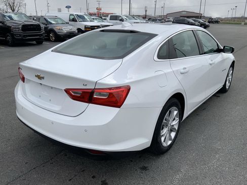 Used 2024 Chevrolet Malibu LT image 11