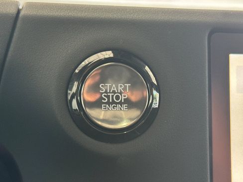 Used 2024 Lexus GX 550 AWD/4WD image 29