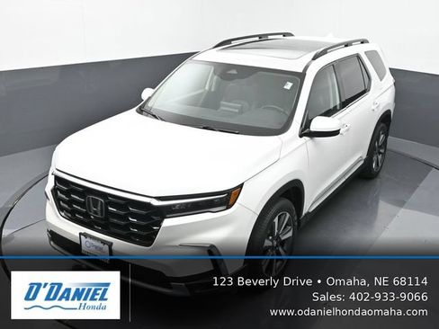Used 2023 Honda Pilot Touring image 21