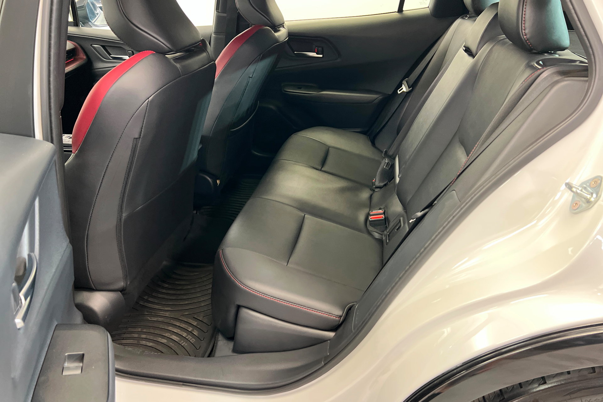 Certified 2026 Toyota Prius Plug-In Hybrid w/ Limited Premium Package FWD image 22