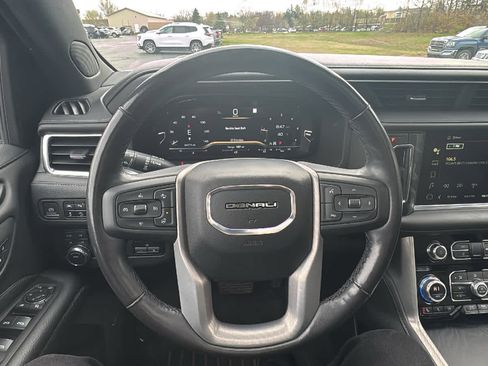 Certified 2022 GMC Yukon XL Denali w/ Max Trailering Package AWD/4WD image 9