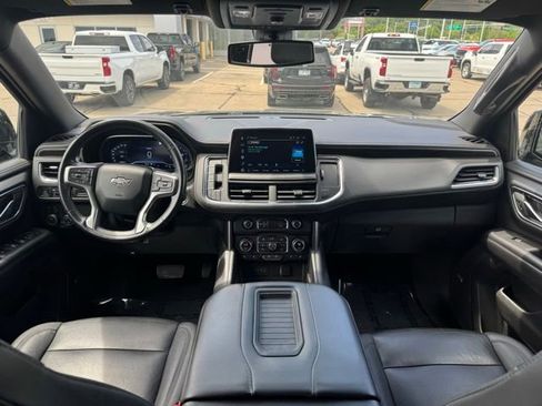 Used 2022 Chevrolet Suburban Z71 AWD/4WD image 10