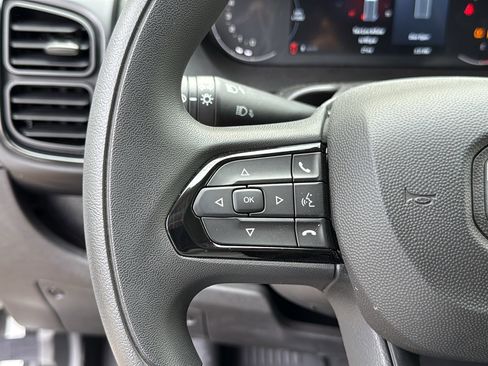 Used 2025 RAM ProMaster 2500 w/ Premium Convenience Group image 15