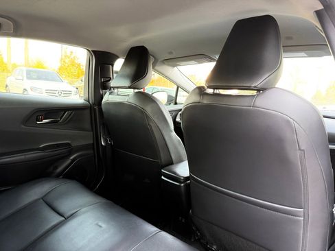 Used 2024 Toyota Prius XLE FWD image 30