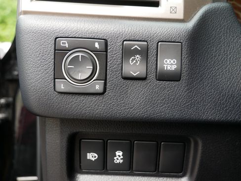 Used 2015 Lexus GX 460 w/ Premium Package AWD/4WD image 8
