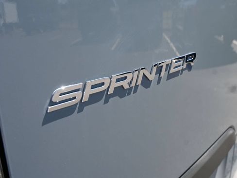 Used 2019 Mercedes-Benz Sprinter 144 image 15