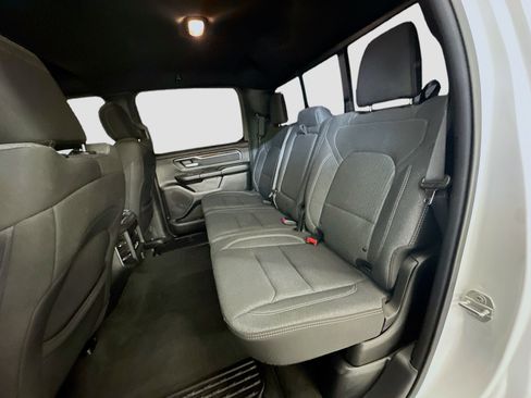 Used 2019 RAM 1500 Big Horn AWD/4WD image 28