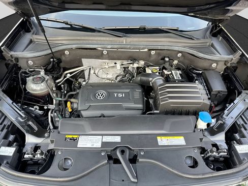 Used 2023 Volkswagen Atlas Cross Sport SE FWD image 21