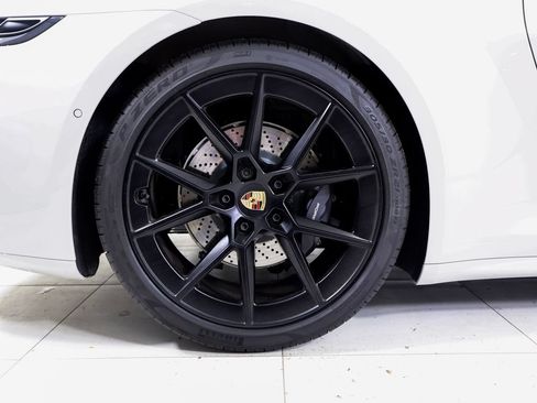 Certified 2026 Porsche 911 Carrera RWD image 25