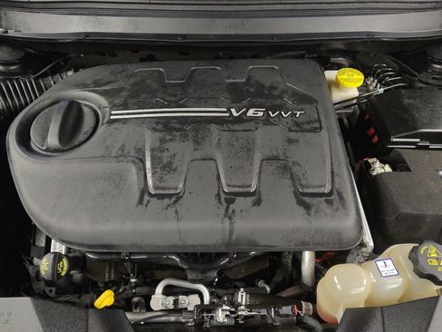 Used 2022 Jeep Cherokee Trailhawk image 30