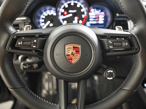 Used 2024 Porsche Macan Turbo image 17