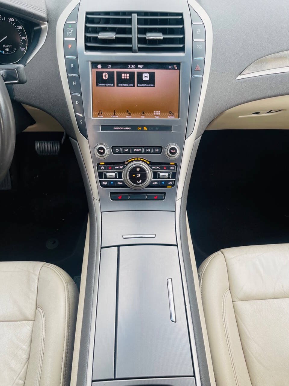 Used 2019 Lincoln MKZ Reserve FWD image 24