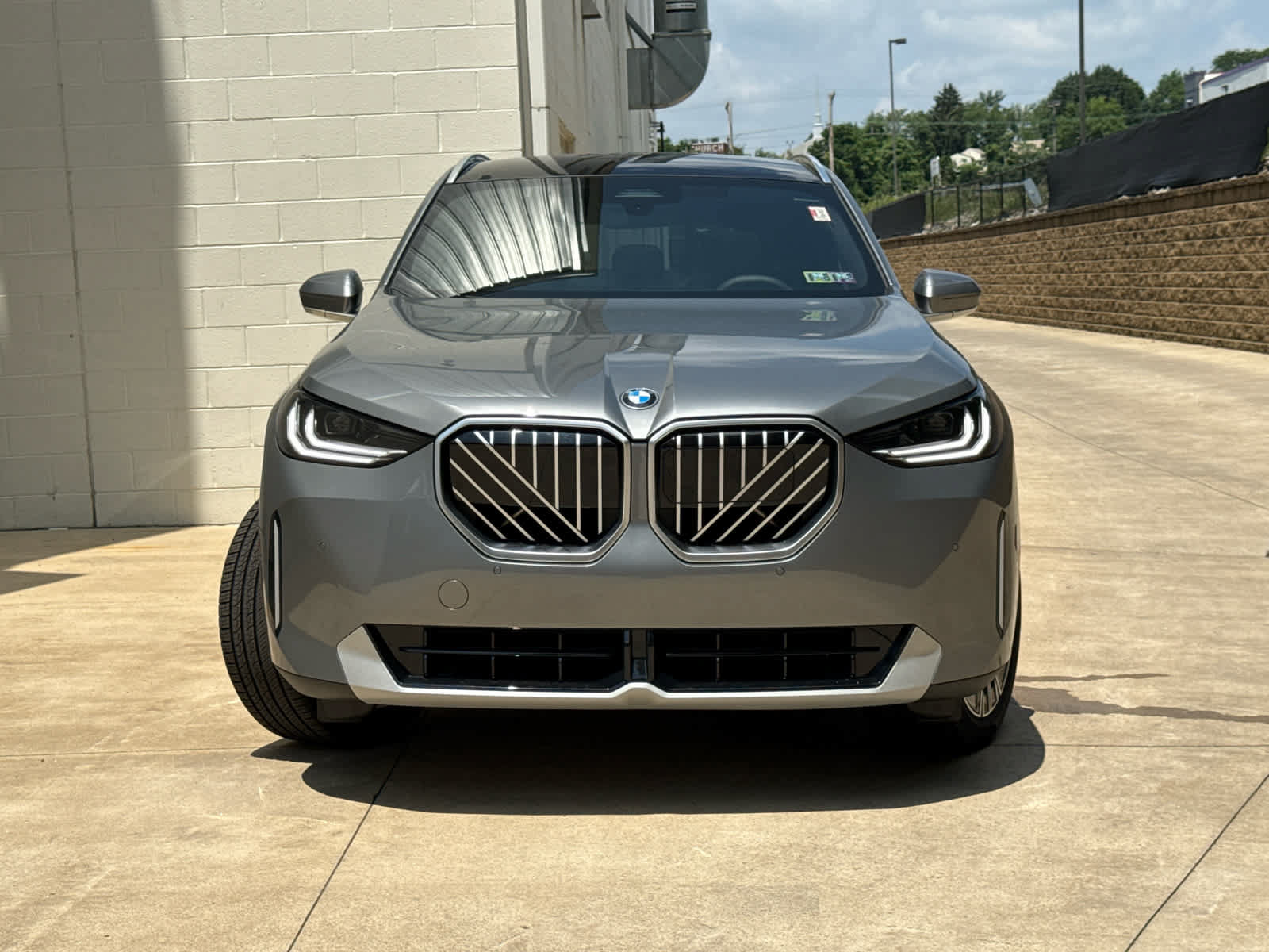 Used 2025 BMW X3 xDrive30i w/ Convenience Package AWD/4WD image 2