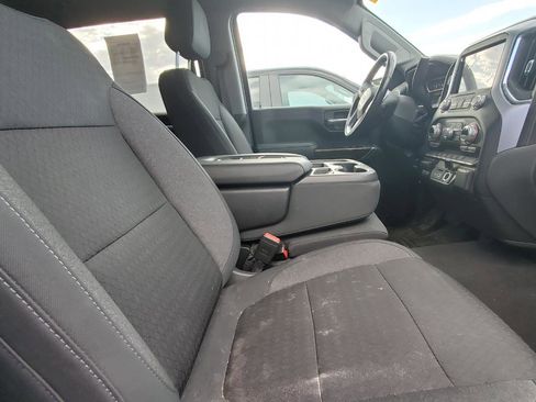 Used 2020 GMC Sierra 1500 SLE w/ SLE Value Package image 4