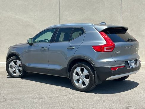 Used 2019 Volvo XC40 T5 Momentum AWD/4WD image 7