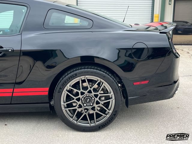 Used 2013 Ford Mustang Shelby GT500 RWD image 31