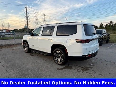 Used 2025 Jeep Wagoneer Series II AWD/4WD image 3