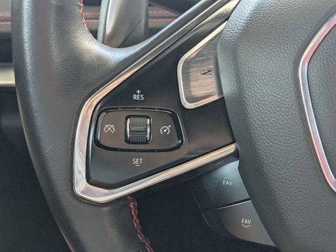 Used 2023 Chevrolet Corvette Stingray Coupe w/ 1LT RWD image 4