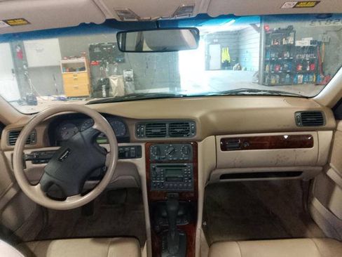 Used 1999 Volvo S70 AWD image 33
