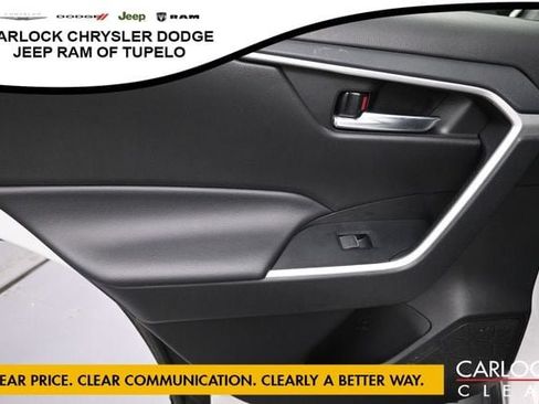 Used 2024 Toyota RAV4 XLE FWD image 29