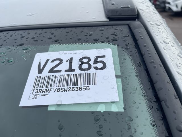 Used 2025 Toyota RAV4 XLE AWD/4WD image 23