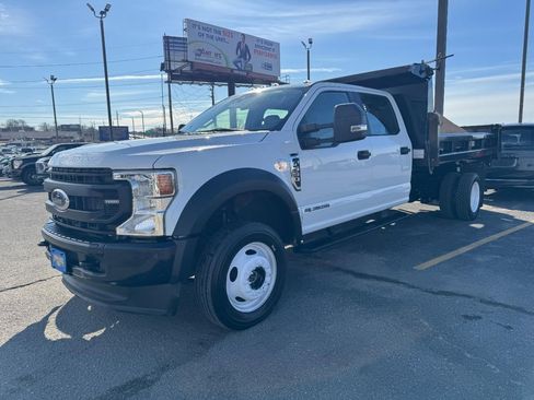 Used 2022 Ford F550 4x4 Crew Cab Super Duty w/ Power Equipment Group image 3