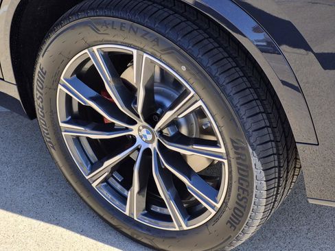 New 2026 BMW X5 sDrive40i image 7