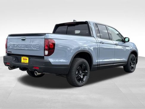 New 2026 Honda Ridgeline Black Edition image 7