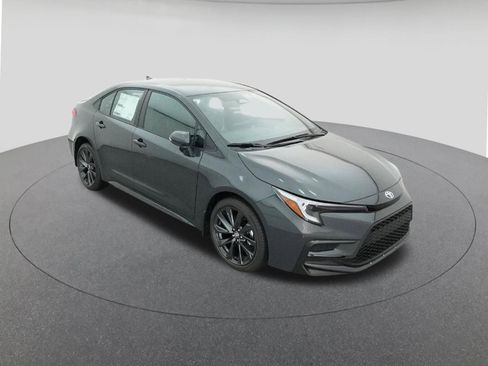 New 2025 Toyota Corolla SE image 13