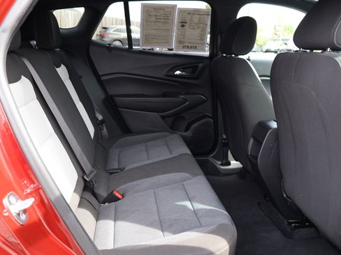 Used 2024 Chevrolet Trax RS w/ Driver Confidence Package image 24