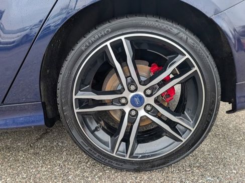 Used 2017 Ford Focus ST image 27