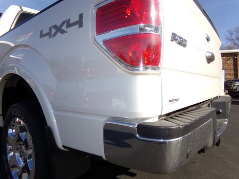 Used 2011 Ford F150 Lariat w/ Lariat Chrome Pkg image 12