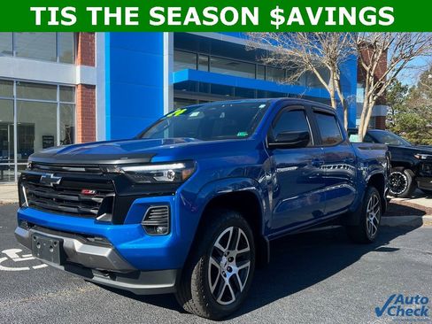 Used 2024 Chevrolet Colorado Z71 w/ Z71 Convenience Package 2 image 1